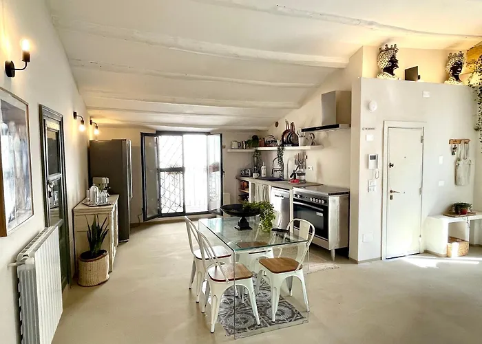 Dream Penthouse Over Main Square Appartement *