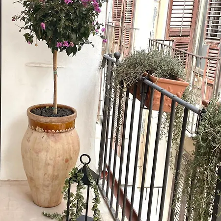 Apartment Dream Penthouse Over Main Square Palermo